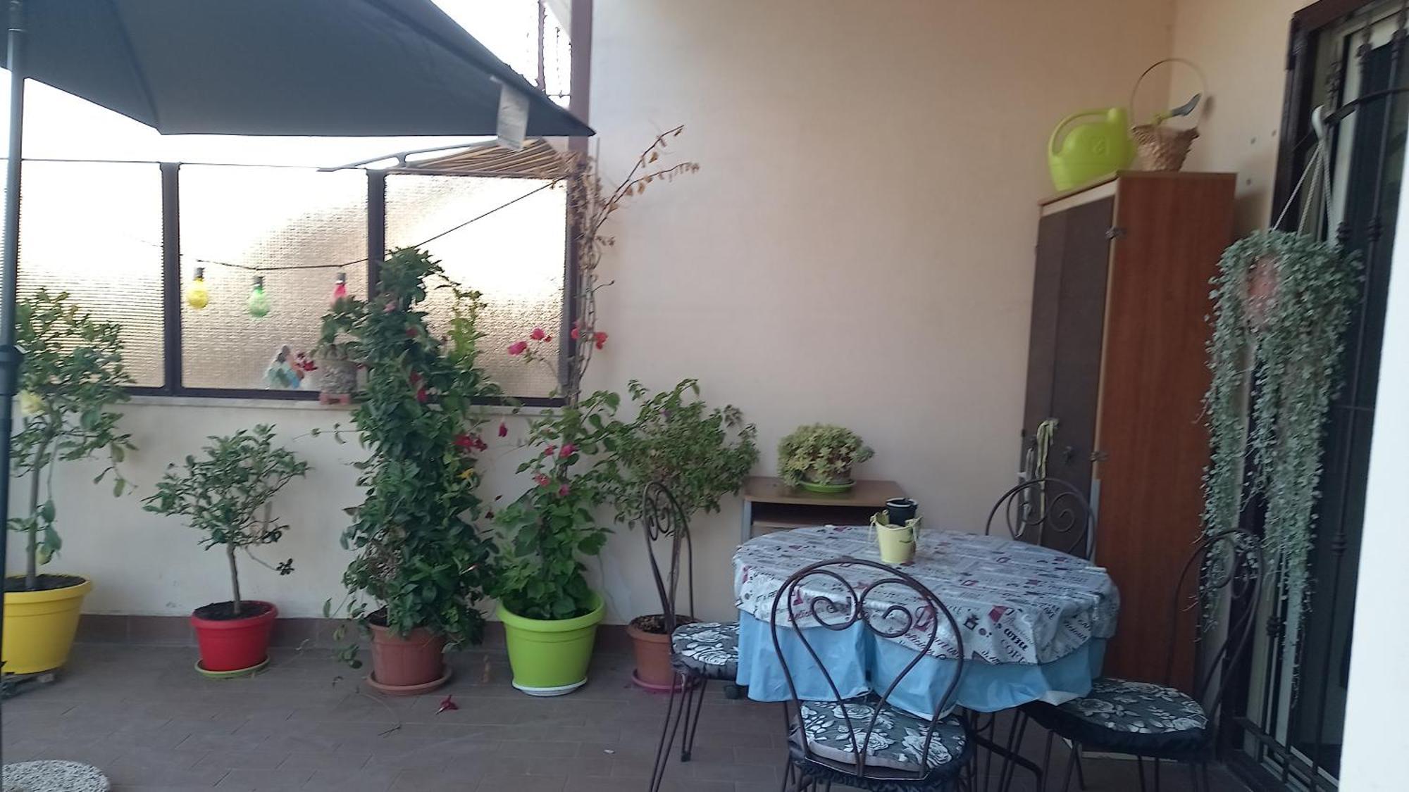 Апартаменты A Santy'S House 1Piano-No Lift-Shuttle A Pagamento-Raggiungibile A Piedi Aeroporto-Fermata Bus Fiera Di Roma A 3 Minuti-Air Condiz Ed Extra Bed For A Fee A Pagamento Фьюмичино Экстерьер фото