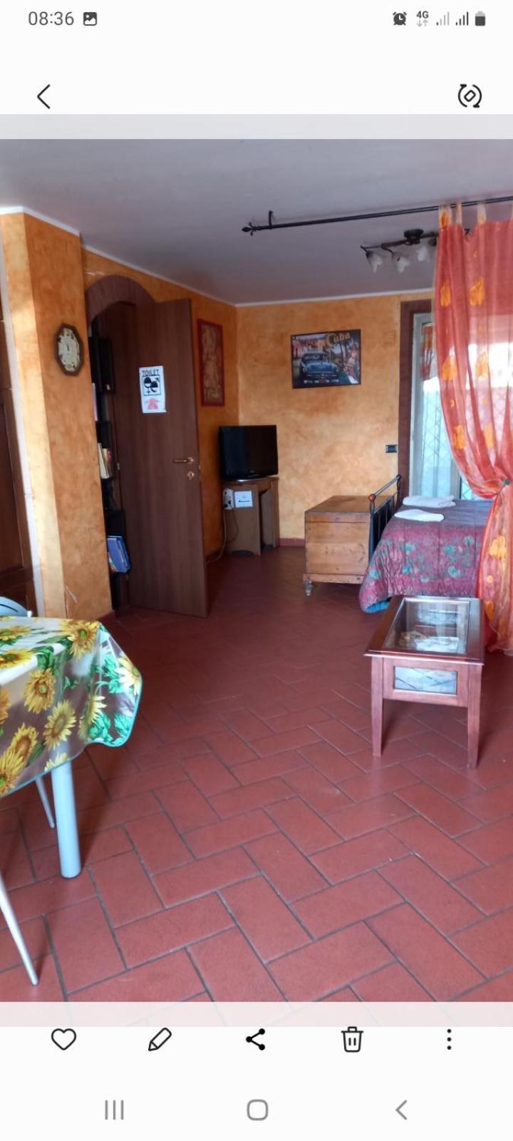 Апартаменты A Santy'S House 1Piano-No Lift-Shuttle A Pagamento-Raggiungibile A Piedi Aeroporto-Fermata Bus Fiera Di Roma A 3 Minuti-Air Condiz Ed Extra Bed For A Fee A Pagamento Фьюмичино Экстерьер фото